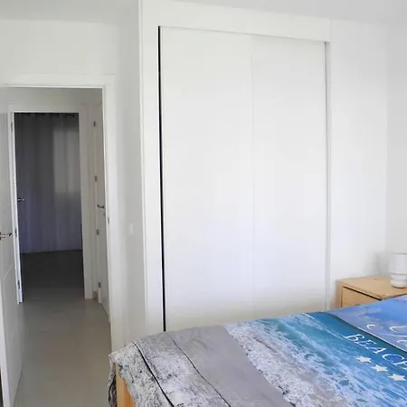 New! Modern Right On The Beach! Apartment *