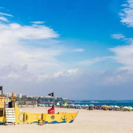 New! Modern Right On The Beach! Miami Playa